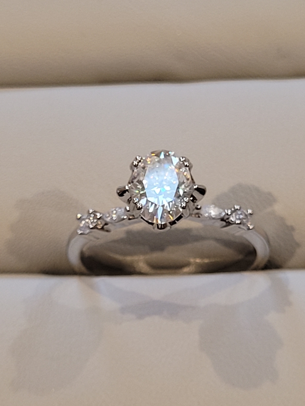 Beautiful Silver Plating Oval-Cut Moissanite Ring with Side Stones -size 9